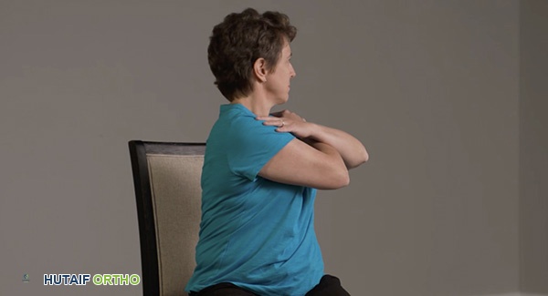 امرأة تمارس التمارين