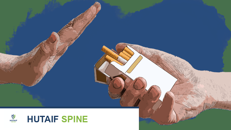 رسم توضيحي يظهر يدًا وعلبة سجائر.