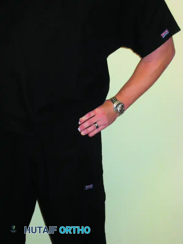 FIGURE 51-63 Photograph of “C” sign.