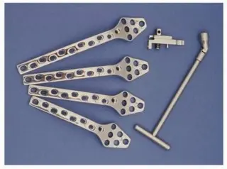 صورة توضيحية لـ تثبيت مفصل الورك: الحل الجراحي الفعال للشباب النشطين مع الأستاذ الدكتور محمد هطيف